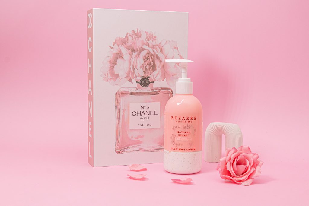 BIZARRE Glow Body Lotion Natural Secret 300 ML (1)